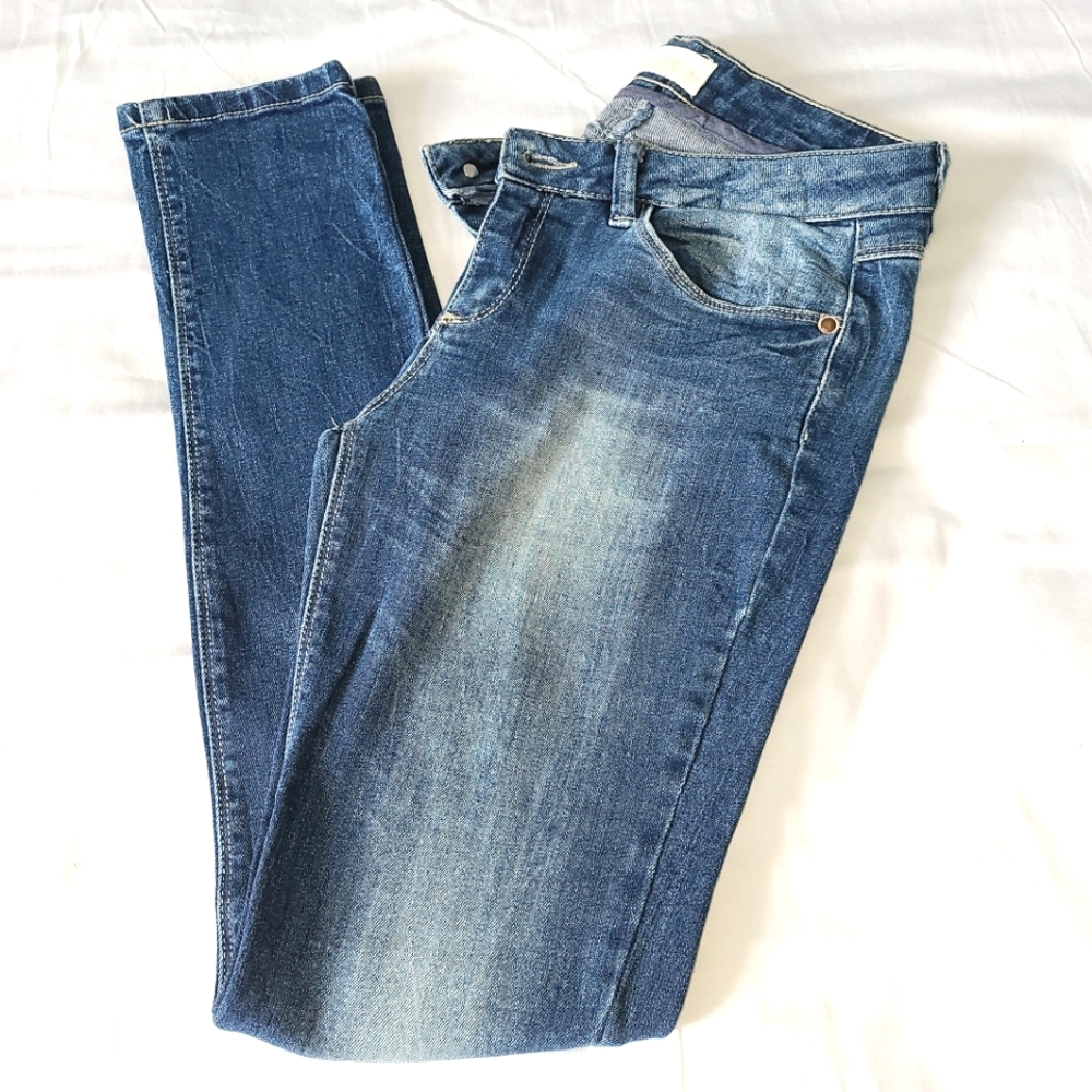 Zara Basic Denim Size 6 Skinny Jeans